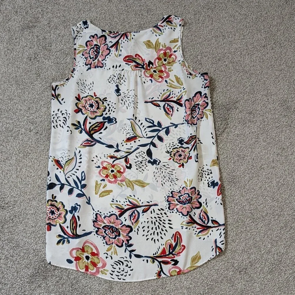 CHELSEA & THEODORE White/Pink Floral Chiffon Sleeveless Pullover Top; Size S